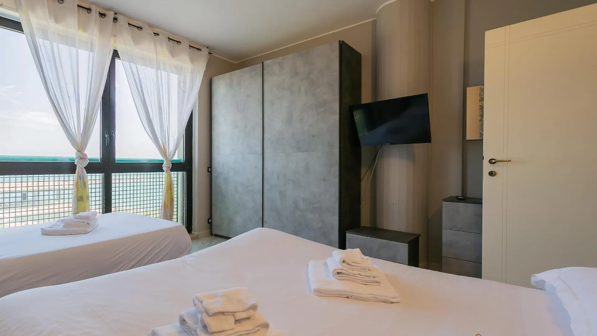 The Boat Apartment By Apulia Accommodation Bari Italien